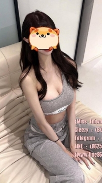 小可 158.D.20歲 【價格一覽】: 25k一節, 42k兩節  今天 #第一炮 有人 （網美兼職）