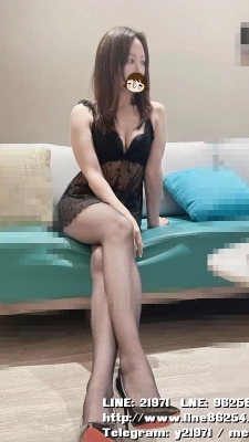 小瑜   166 C 32歲 #新竹 #輕功技術很好 小嘴巴把你的肉棒整根含住 一邊口交一邊深情