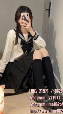 妍妍 160.44.C.20歲 #學生妹 自己偷偷下海兼職外快 #清純鄰家小女孩 性格#溫柔腼腆長