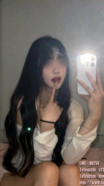 莎莎 157.42.C.20歲  無毛小可愛來啦~~你能想像前一刻揹著書包跟同學蹦蹦跳跳下課談論