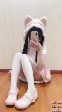 美妮  157.44.B.18歲    #在校學生妹  清秀大方的學生妹 身形纖細，嬌小玲瓏，像是一