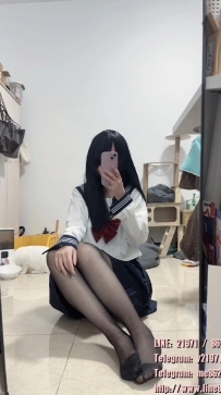 蜜糖：160cm/44kg/C奶/ 20歲 清純 可愛 皮膚白 嫩嫩的鮑魚  等哥哥來品  非常方便玩火