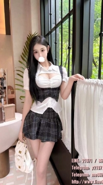 比莉  165cm 48kg Dcup 25歲 #拉拉隊隊員 青春的代表  整體活力四射 還不失性感 身材