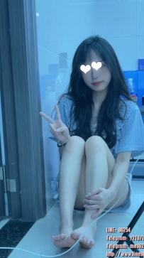 可樂 156 B 43 21歲  暑假學生妹 名額有限  萌萌噠性格可愛 愛撒嬌 有點小女友脾氣