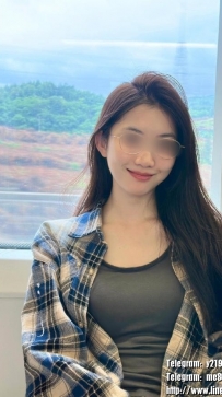 奈奈 158 C+cup 43kg 20歲 清純學妹 萌度100%  床上可是實在的小淫娃 內騷外純 哥哥做