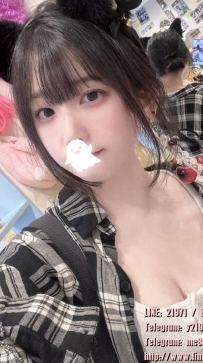 茜茜 160 47 E 23歲  #台中 最近剛報班的醫院護士妹妹，皮膚白皙五官可愛，160身材剛