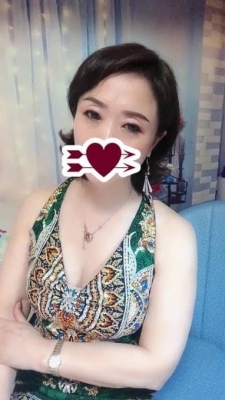思思 162cm 50kg D 44歲 #熟女主動敢玩配合度高 咿嗲叫床聲   可口翹臀抬高高 讓你深