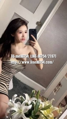 茶茶 167cm Dcup 47kg 25歲   國際線 在線空姐  開售在可約 性感大奶   敢玩 特別騷