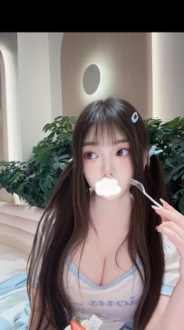 柔柔 158.50.F.20歲  巨乳學生妹 還可接無套哦 有哥哥想要來喝這杯好茶嘛？年紀雖然小