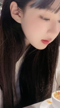 皮皮 160cm 43kg C奶 19y #白嫩 #苗條 #年輕 #大膽 #愛的fu 甜美可愛的表面下 關了燈