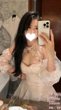 星美  163 C+ 46 24歲   #中部可約  笑起來甜美 容易親近 長的漂亮  柔軟的小蠻腰粉紅
